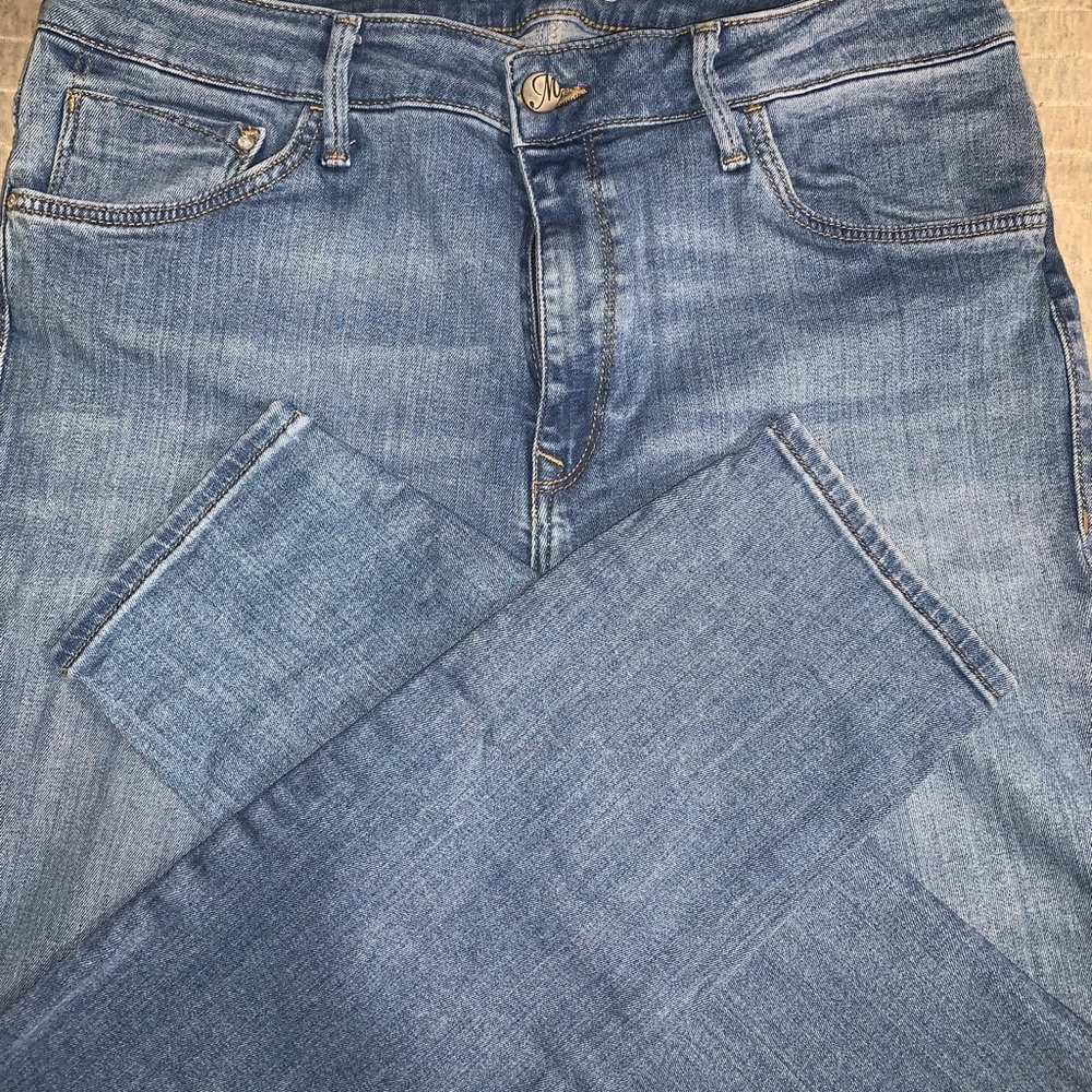 Mavi Jeans. Size 31. Inseam 27.